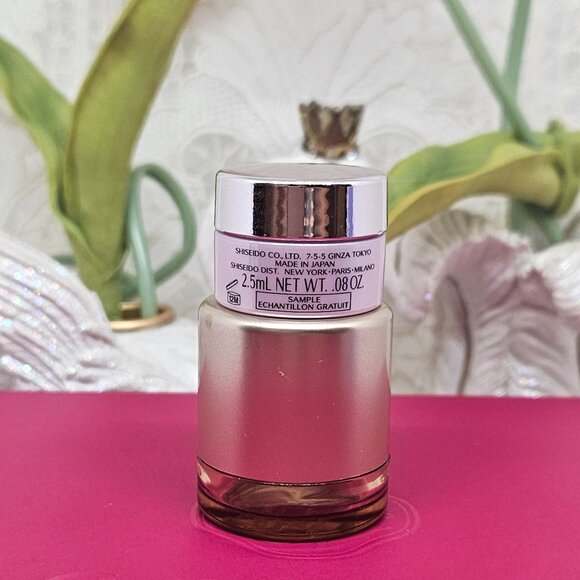 Shiseido White Lucent Anti-Dark Circles Eye Cream .08oz/2.5ml New - Picture 2 of 2